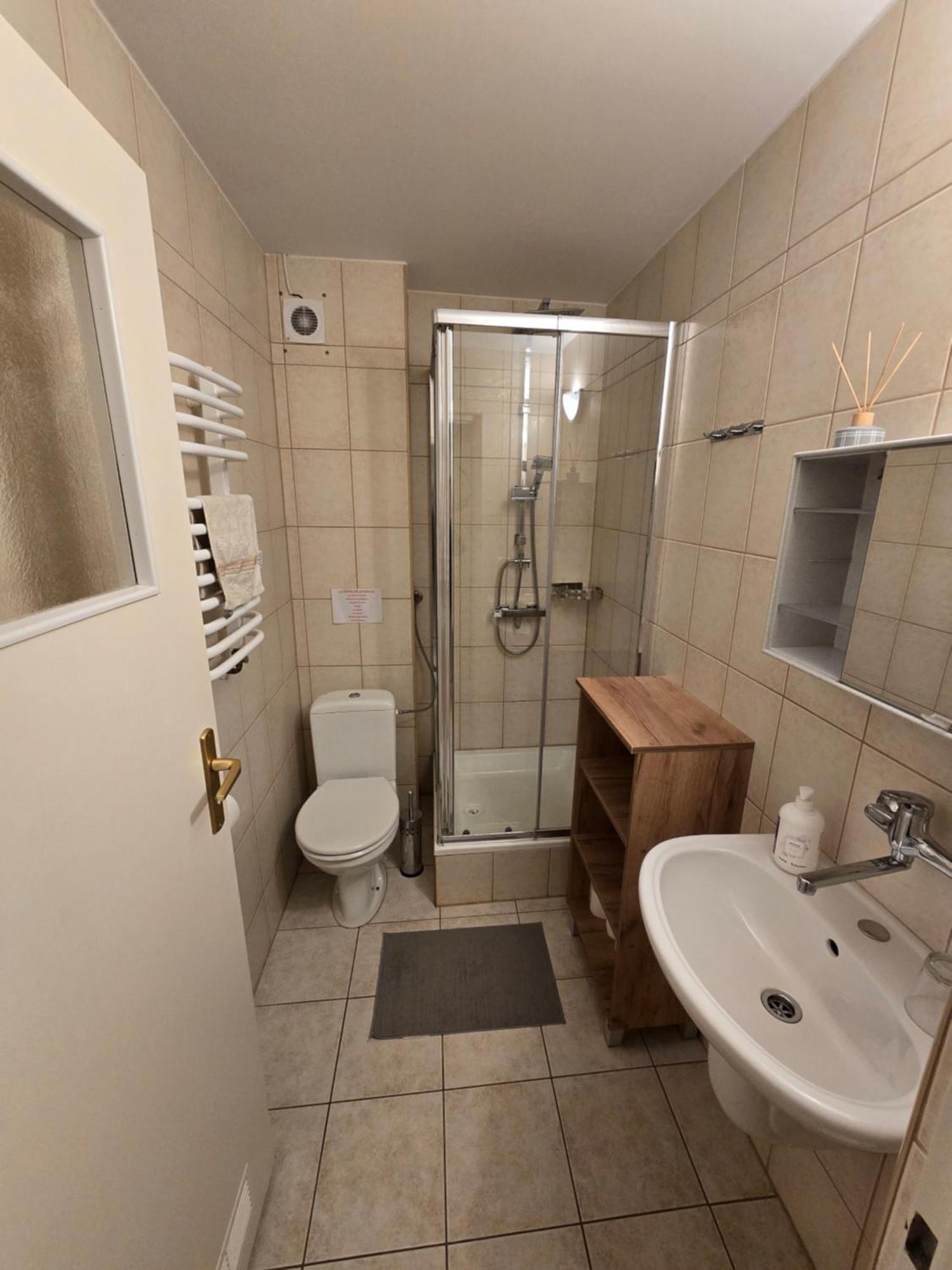 Appartamento Jastrzab Ropienka Esterno foto